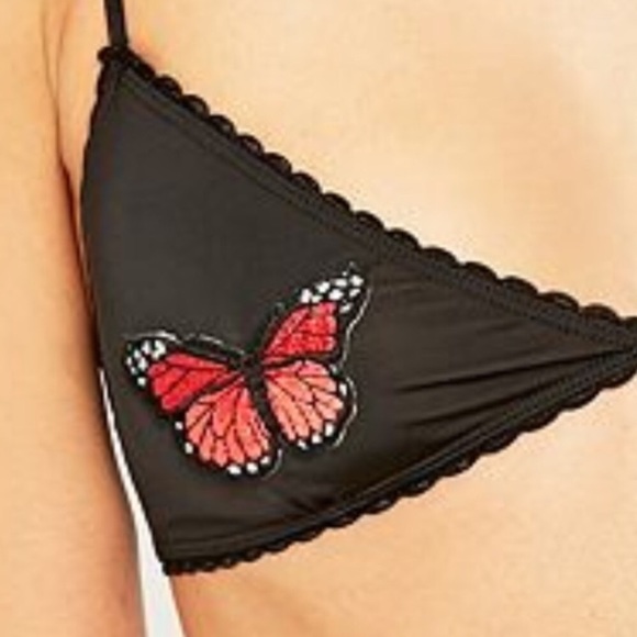 🆕UO Butterfly Triangle Bra - Picture 3 of 8